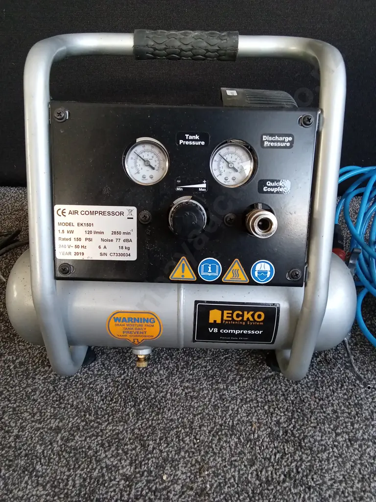 ECKO V8 MODEL AIR COMPRESSOR TESTED WORKING WITH HOSE Image 1++
