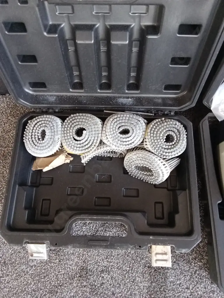 ECKO HAMMAHAND PNEUMATIC WEATHER BOARD NAILER, RYOBI RANDOM ORBITAL SANDER HITACHI CORDED DRILL AND BOX NAIL COILS Image 1++