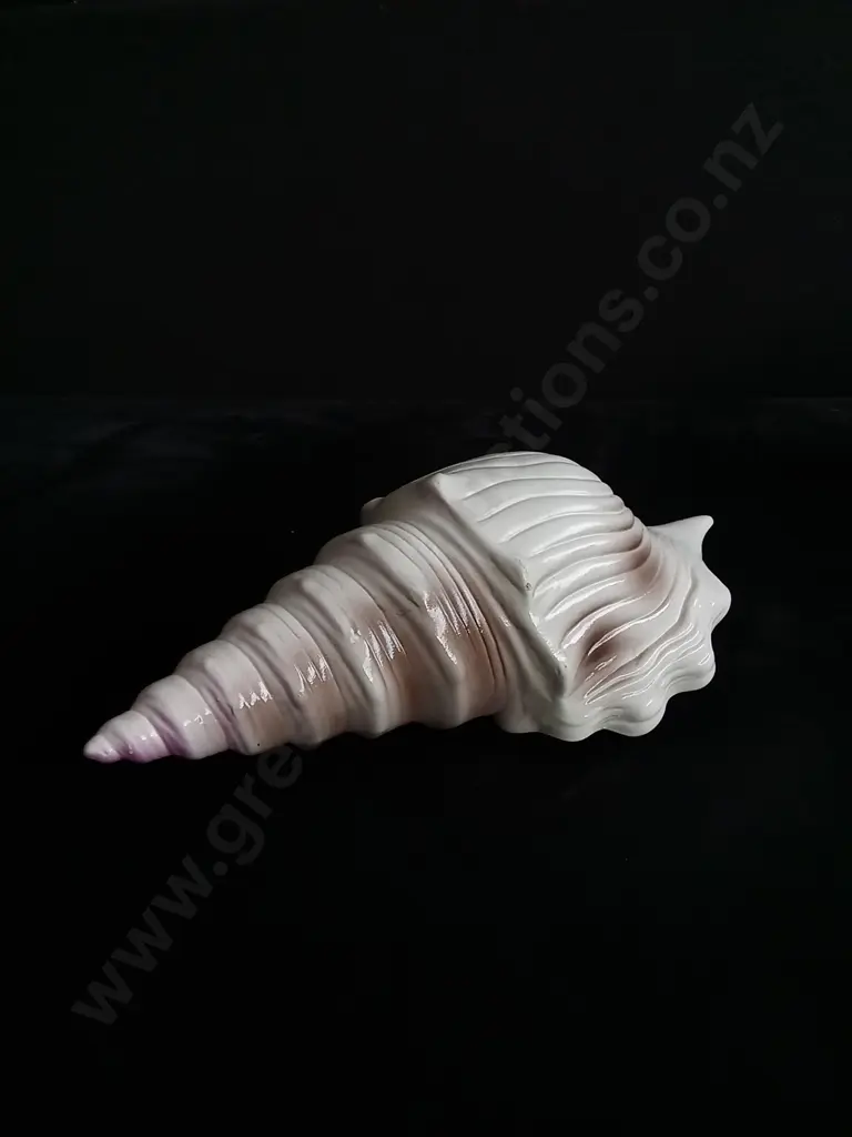 VINTAGE CERAMIC CONCH SHELL Image 1++