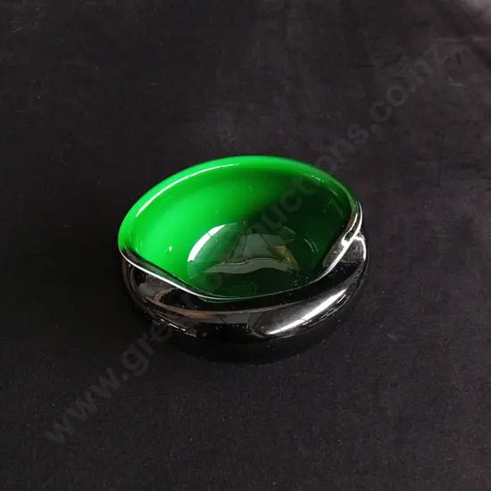 MID CENTURY GLASS ASHTRAY