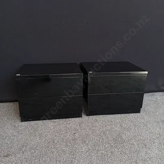 PAIR OF BLACK NIGHT STANDS 40 CM