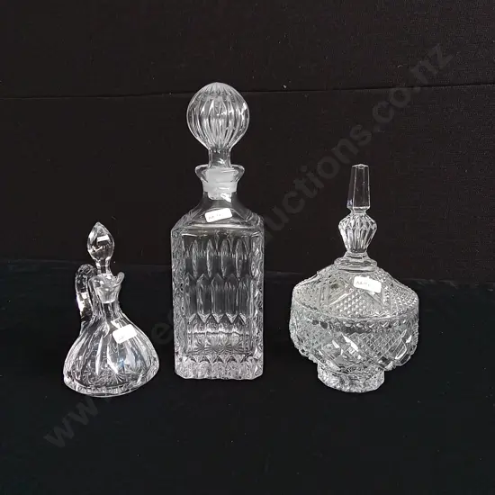 3 PIECES GLASS DECANTERS
