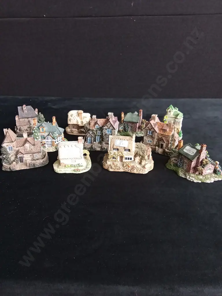 11 DECORATIVE HOUSE ORNAMENTS Image 1++