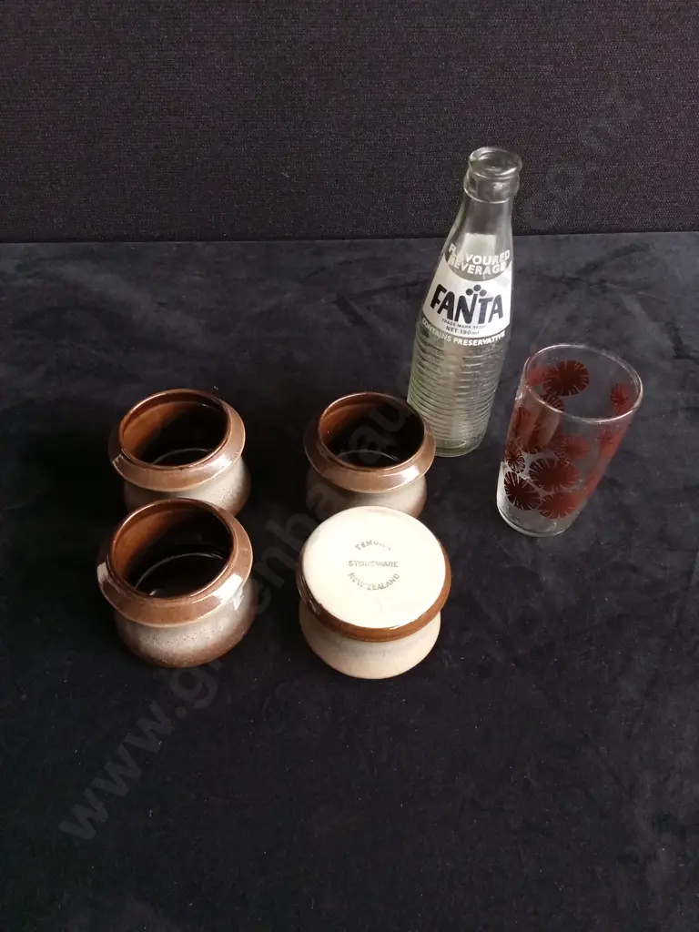 MIX OF KITCHENWARE, SALT AND PEPPER SHAKERS, EGG CUPS, ETC Image 1++