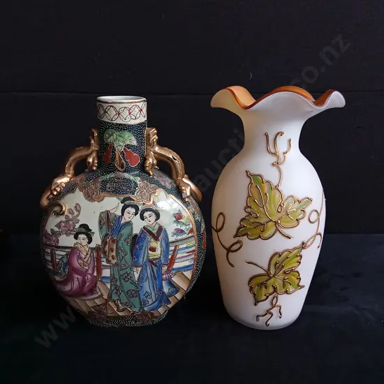 2 VINTAGE VASES H 31 CM