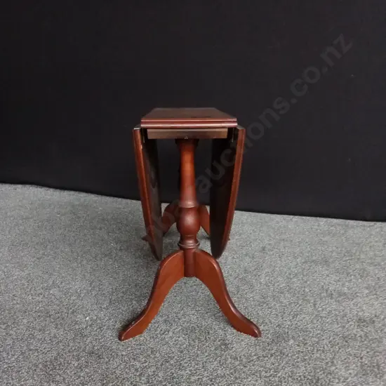 VINTAGE DROP LEAF TABLE H 52CM