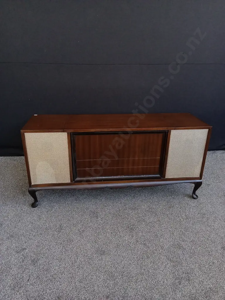 VINTAGE RADIOGRAM STEREO CONSOLE Image 1++