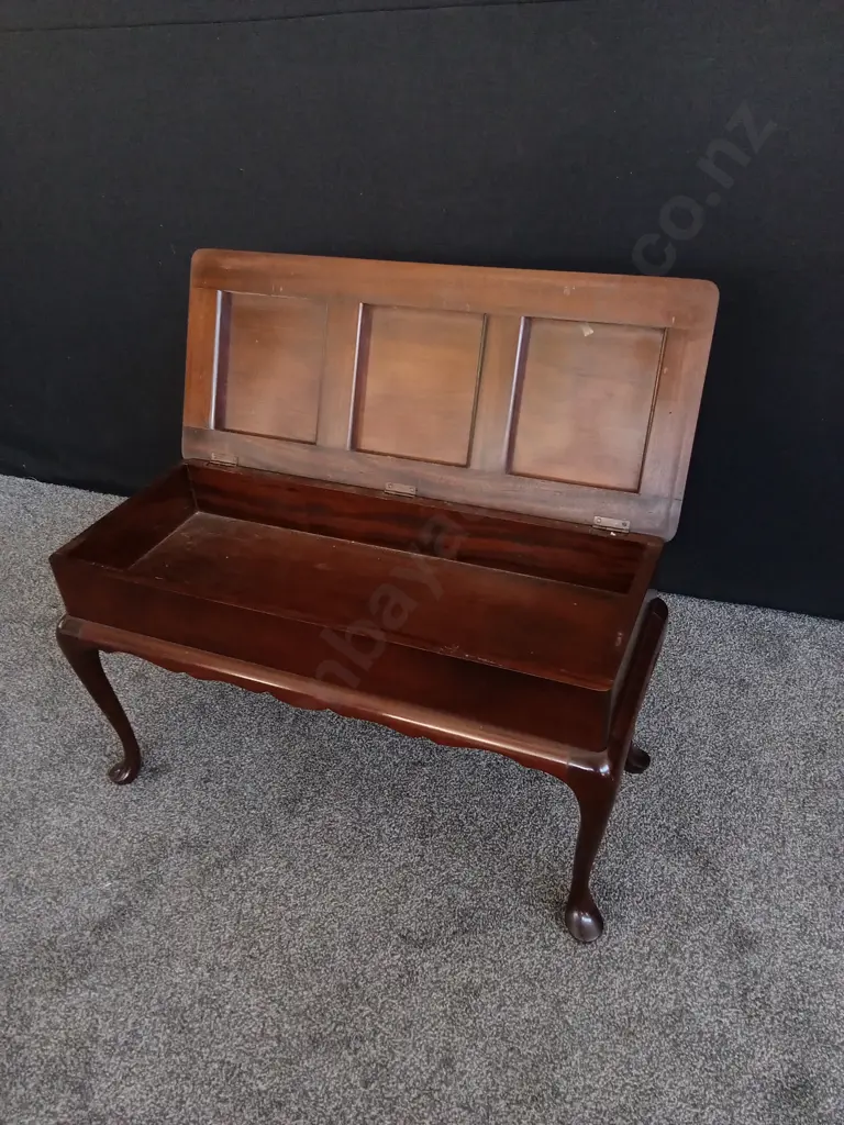 VINTAGE MAHOGANY PIANO BENCH WITH STORAGE Image 1++