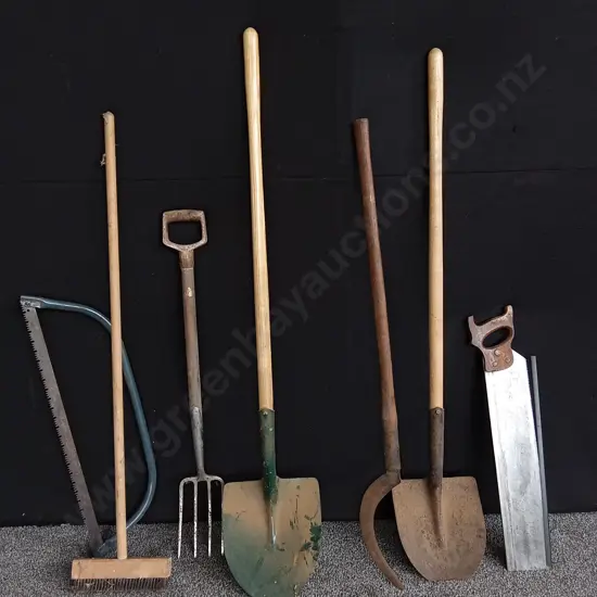 7 X GARDEN TOOLS