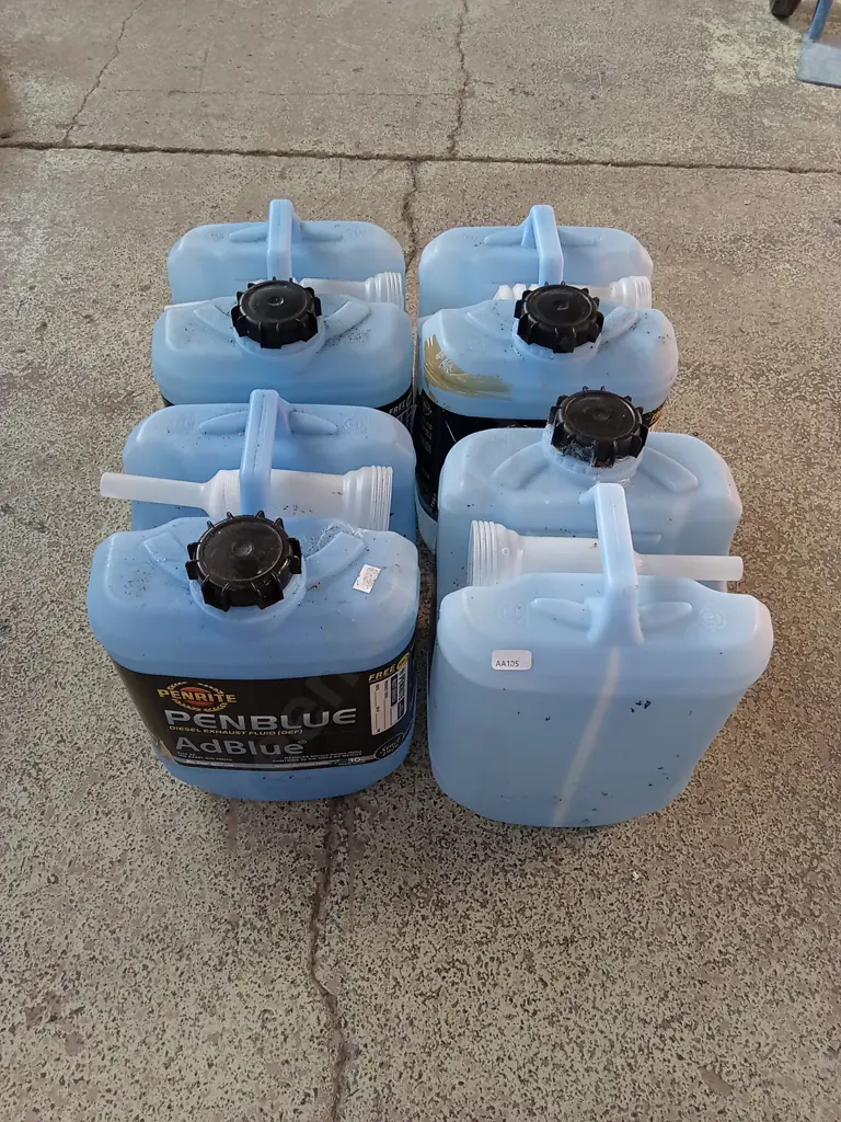 4 X 10 LITRE BOTTLES OF PENRITE ADBLUE Image 1++