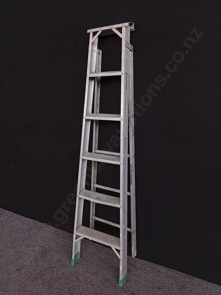 ALUMINIUM STEP LADDER H 1.81M Image 1++