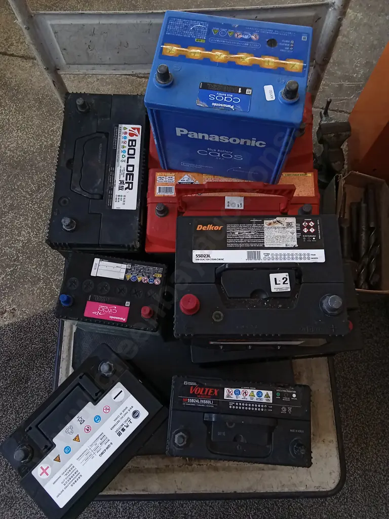 9 CAR BATTERIES Image 1++