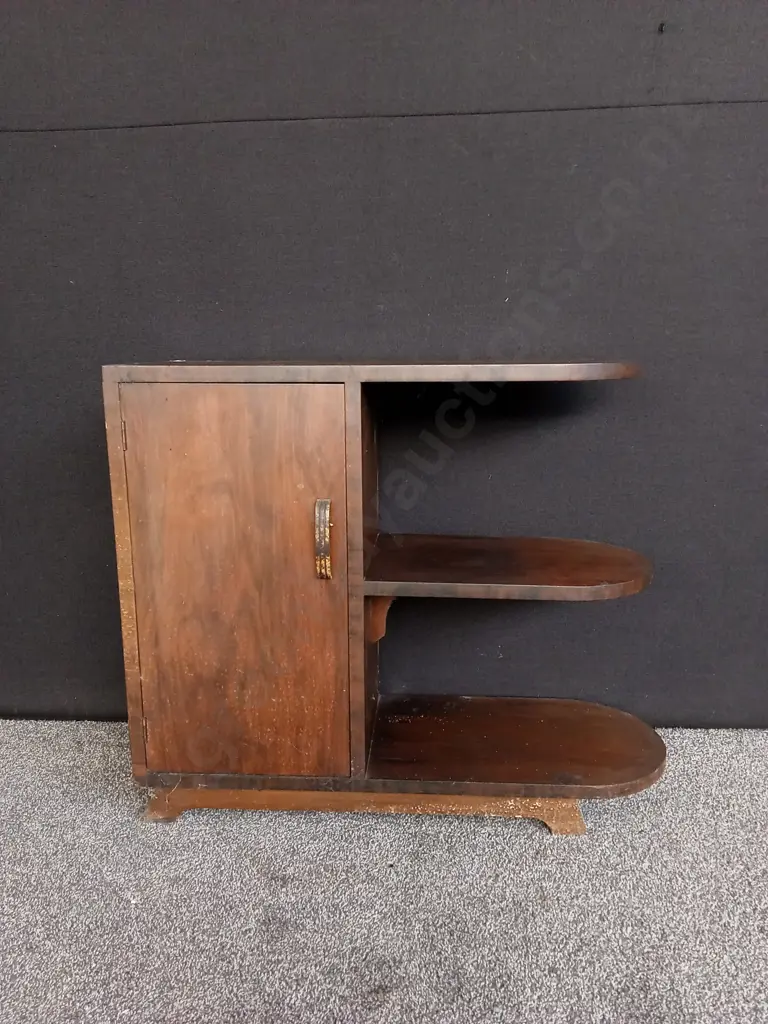 VINTAGE WALNUT SIDE CABINET H 69CM X W 74CM X 28CM D Image 1++