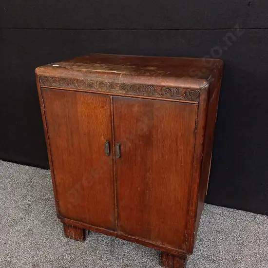 ART DECO OAK CABINET (DAMAGE ON TOP AS IN PHOTO)  H 94CM X W 72CM X D 47CM
