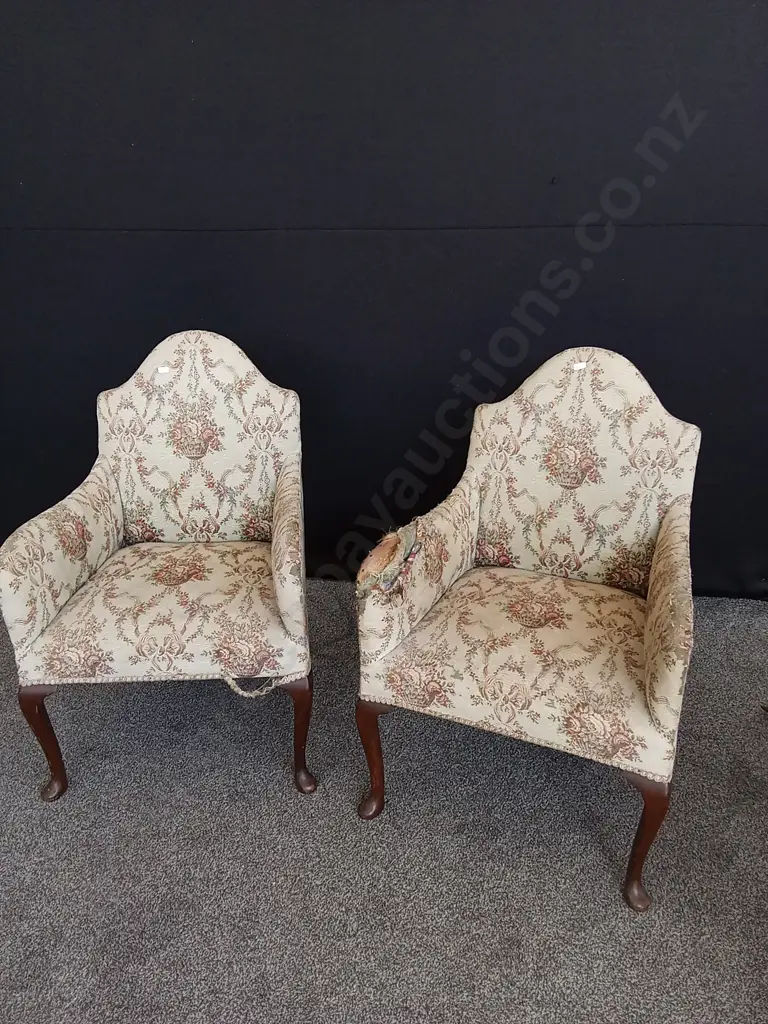 PAIR OF ANTIQUE CHIPPENDALE STYLE ARMCHAIRS Image 1++