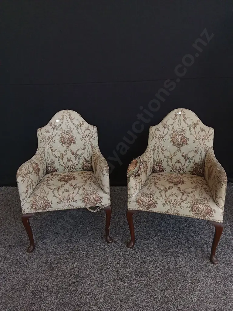 PAIR OF ANTIQUE CHIPPENDALE STYLE ARMCHAIRS Image 1++