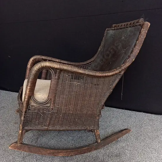 VINTAGE WICKER ROCKING CHAIR