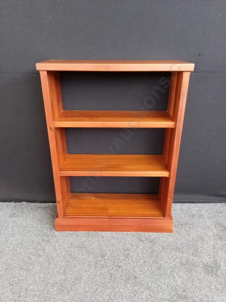 SOLID HANDMADE RIMU BOOKCASE 82CM WIDE X 115CM TALL SOLID AND VERY HEAVY Image 1++
