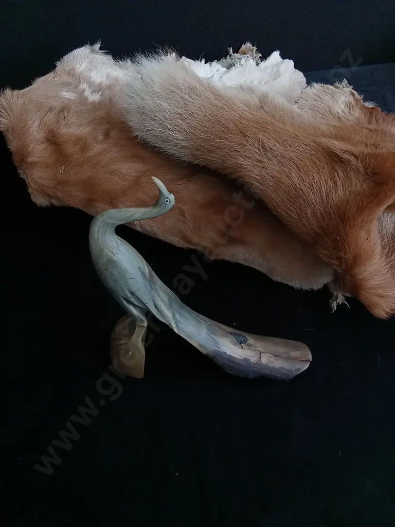 3 REAL FUR SKINS AND HAND CARVED BIRDS SCULPTURE FROM NATURAL HORN Image 1++