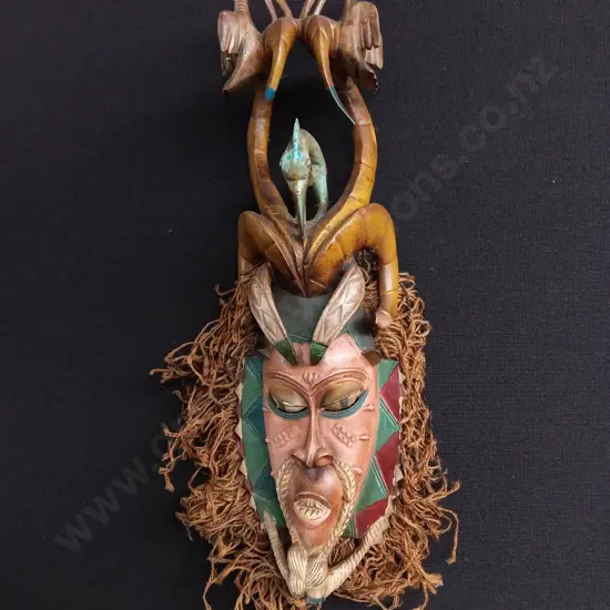 DECORATIVE AFRICAN GURO MASK WALL DECOR