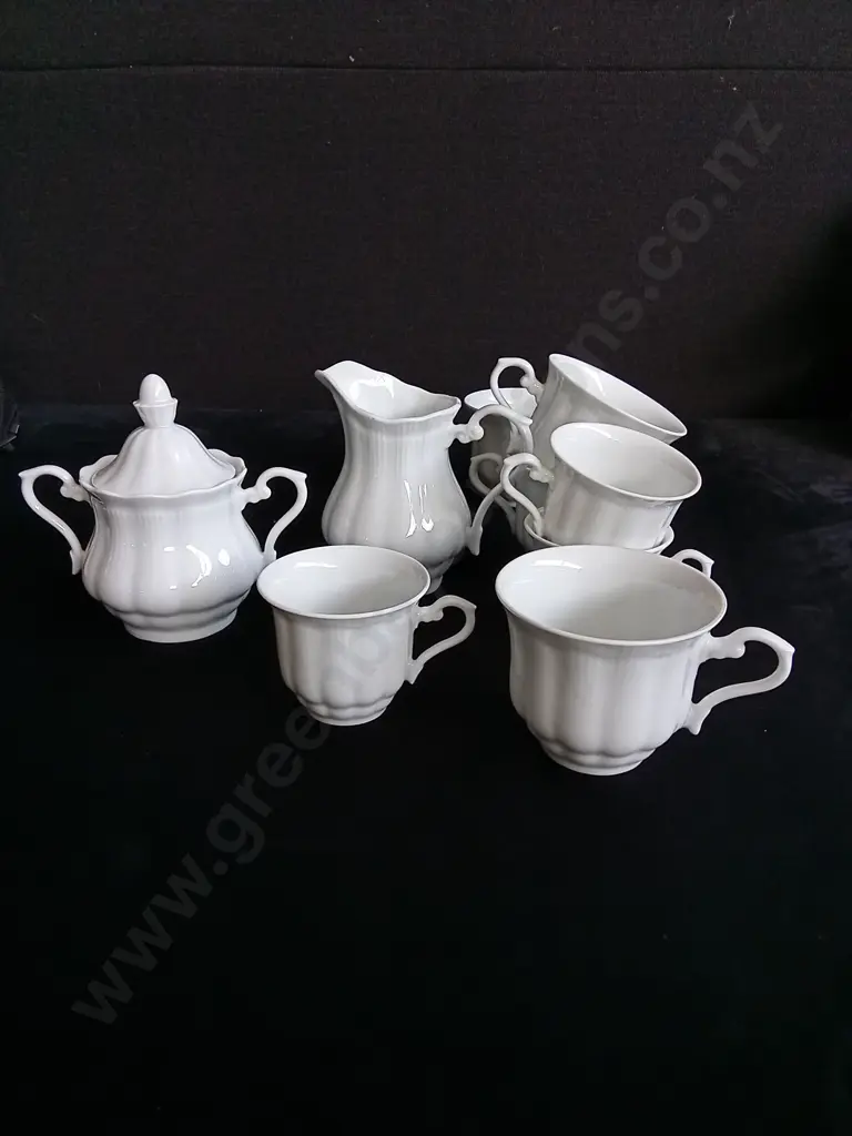 9 PIECES TEA SET MADE IN POLAND Image 1++
