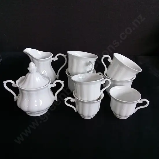 9 PIECES TEA SET MADE IN POLAND