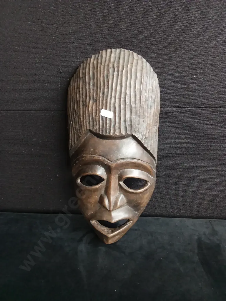 3 PIECES WOODEN AFRICAN STYLE TRIBAL MASKS Image 1++