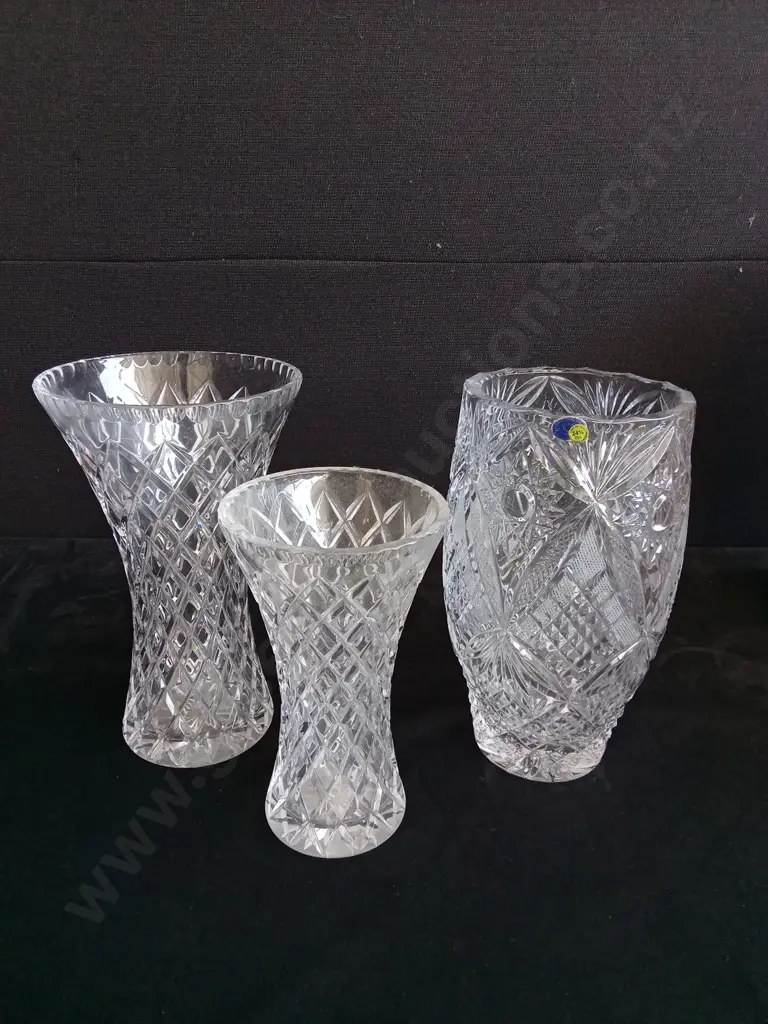 3 GLASS VASES Image 1++