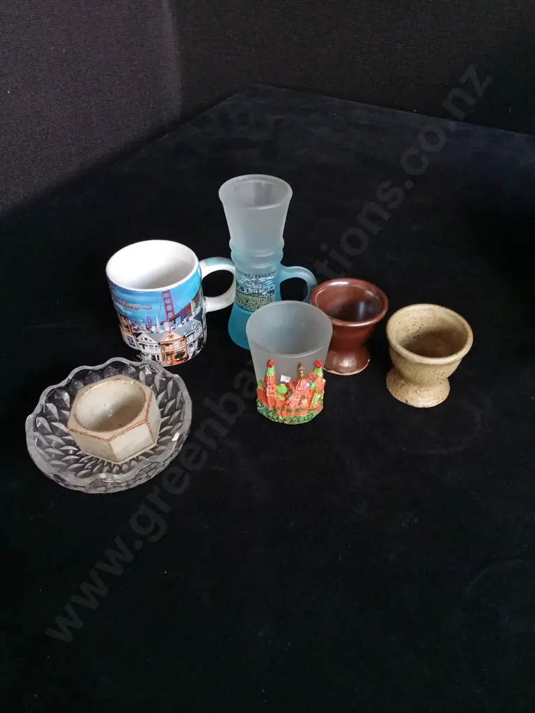 16 PIECES MIX OF MUGS AND GLASSWARE Image 1++