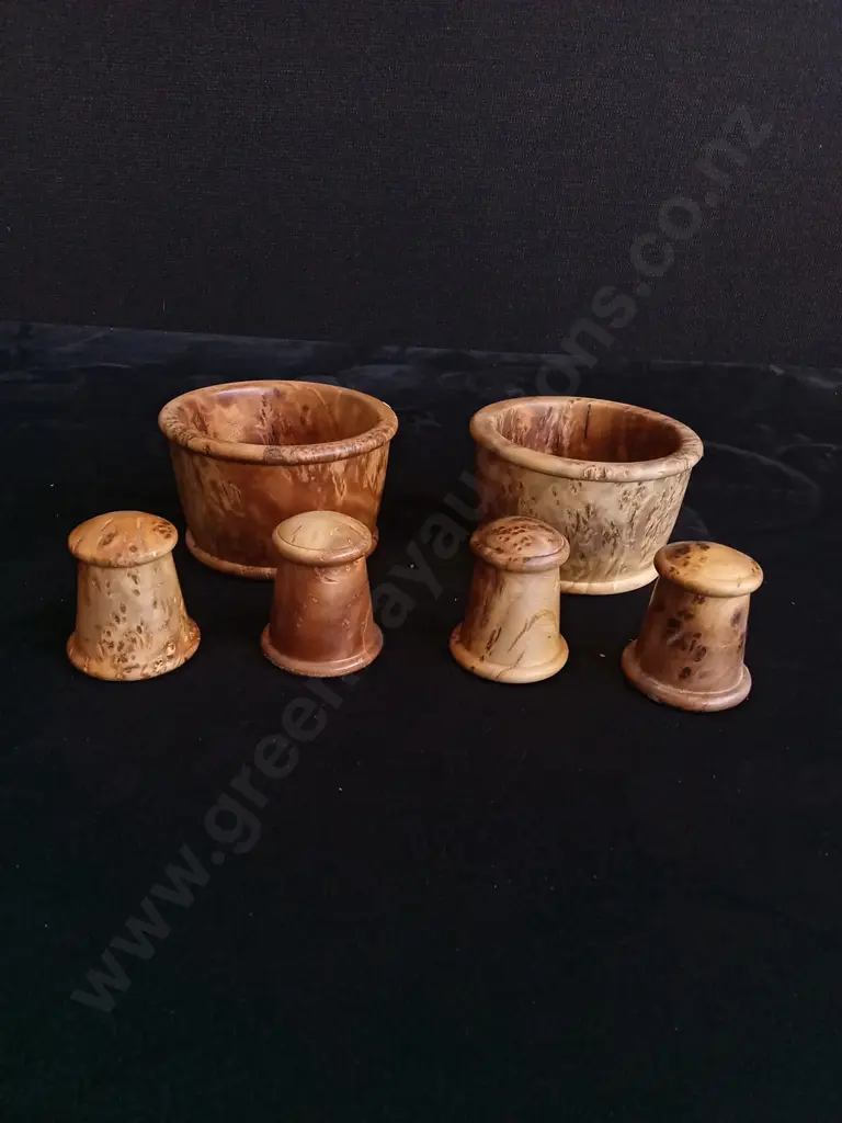 6 PIECES OF HANDCRAFTED WOODEN ITEMS Image 1++