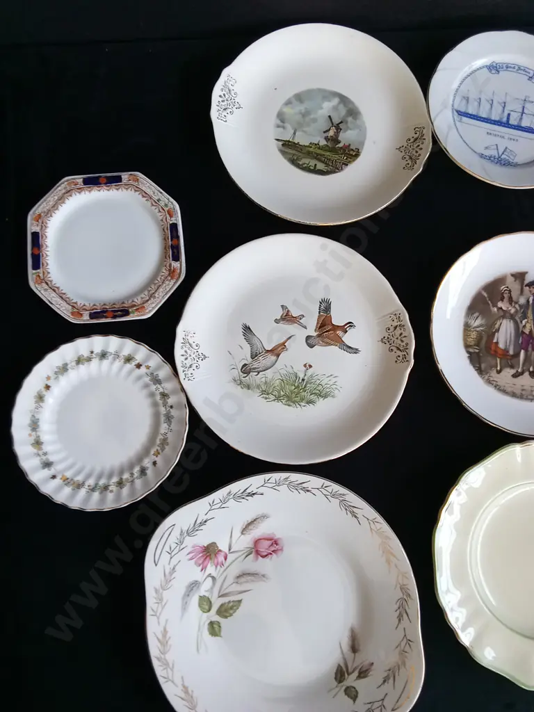 9 PIECES 0F MIXED VINTAGE PLATES Image 1++