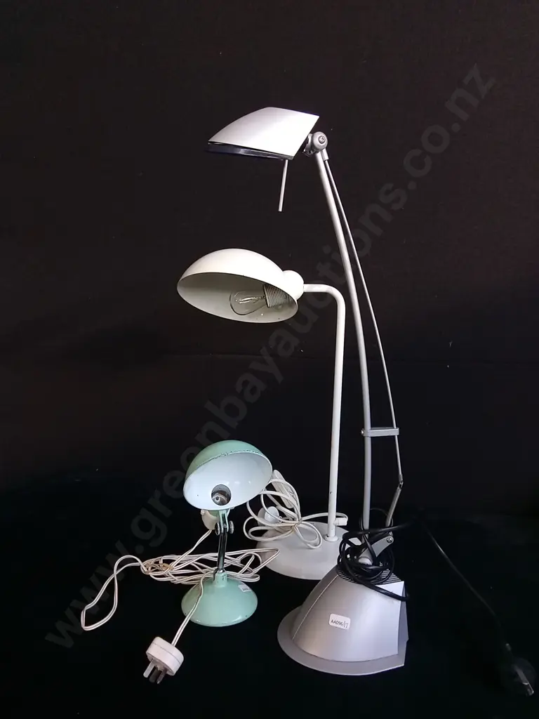 3 PIECES TABLE LAMPS Image 1++
