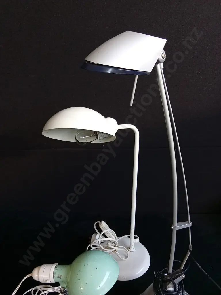3 PIECES TABLE LAMPS Image 1++