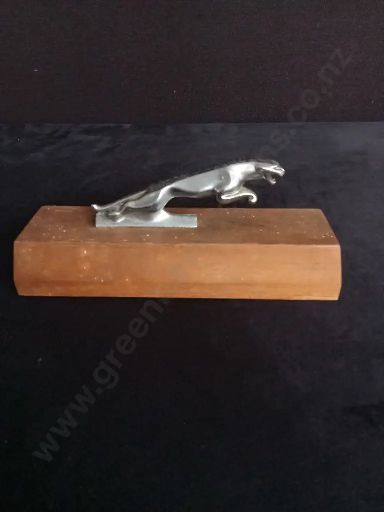 VINTAGE JAGUAR MASCOT Image 1++