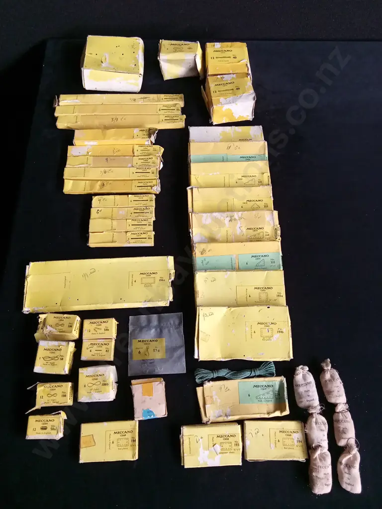 BOXED VINTAGE MECCANO PARTS - MOST BOXES FULL AND UNUSED Image 1++