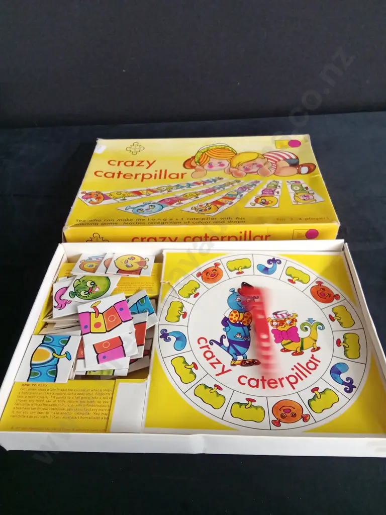 4 VINTAGE BOARD GAMES Image 1++