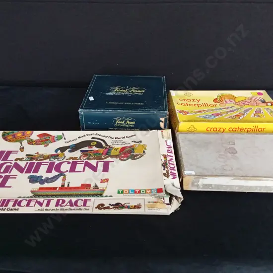 4 VINTAGE BOARD GAMES
