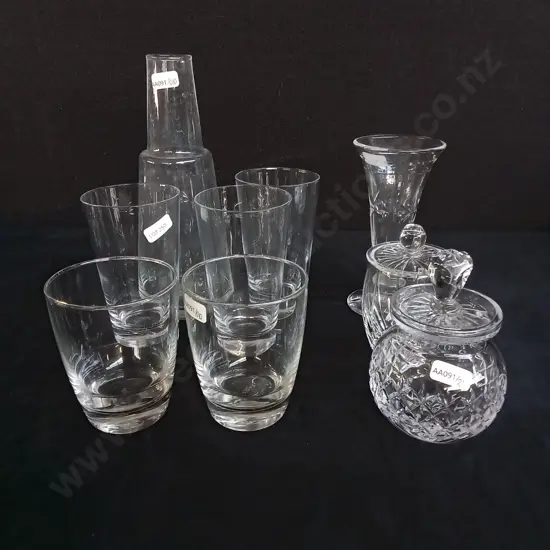 9 PIECES GLASWARE MIX