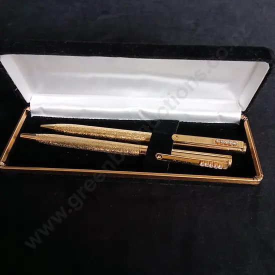 ONYX INTERNATIONAL 22 CARAT GOLD TONE JEWELLED PEN AND PENCIL SET WITH 10 GENUINE 2.5MM ROUND AUSTRIAN CRYSTALS