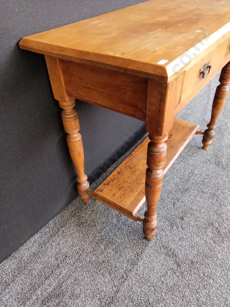 SIDE TABLE SUIT RESTORATION 0.91M X 0.44 X 0.77M TURNED LEGS DOVETAIL JOINTS ON SINGLE DRAWER. TOP LOOSE Image 1++