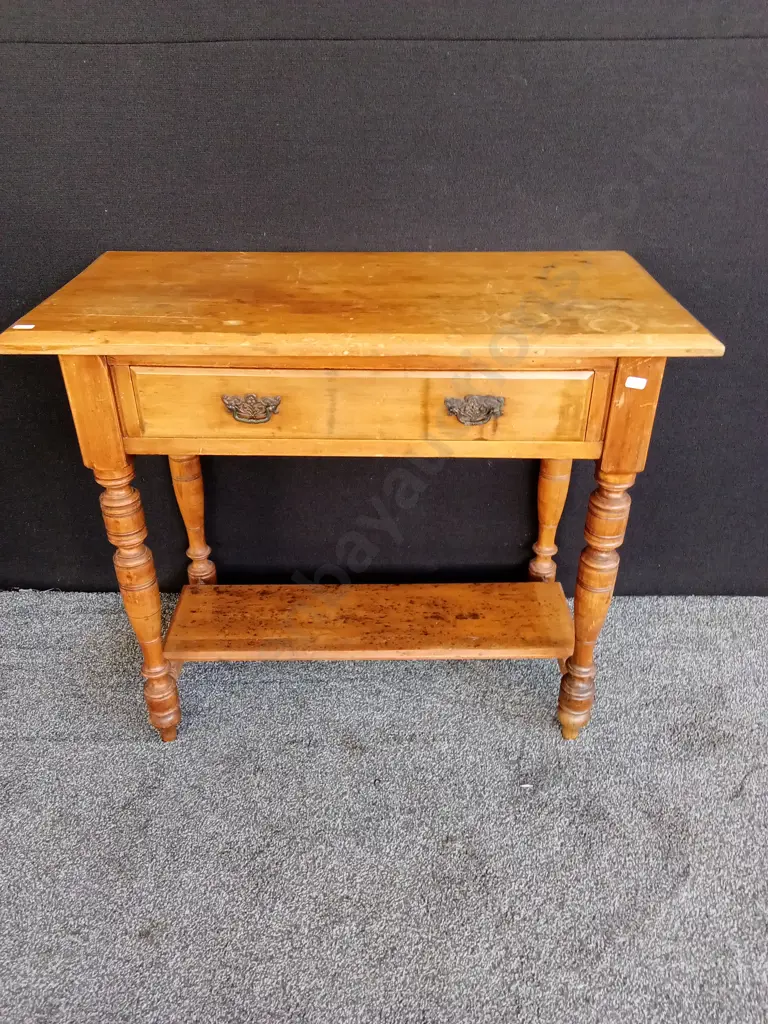 SIDE TABLE SUIT RESTORATION 0.91M X 0.44 X 0.77M TURNED LEGS DOVETAIL JOINTS ON SINGLE DRAWER. TOP LOOSE Image 1++