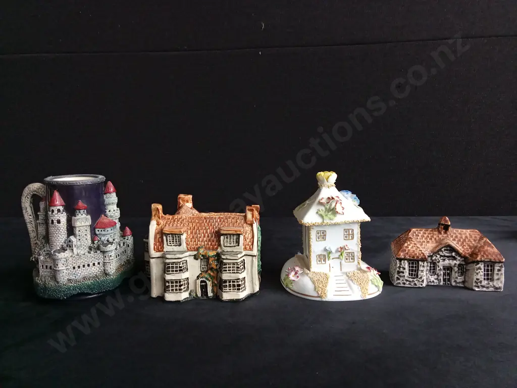 14 MINIATURE HOUSE ORNAMENTS Image 1++