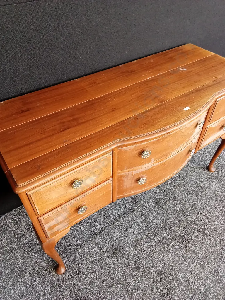 VICTORIAN STYLE 6 DRAWER SIDEBOARD REQUIRES RESTORATION DOVETAIL JOINTED Image 1++
