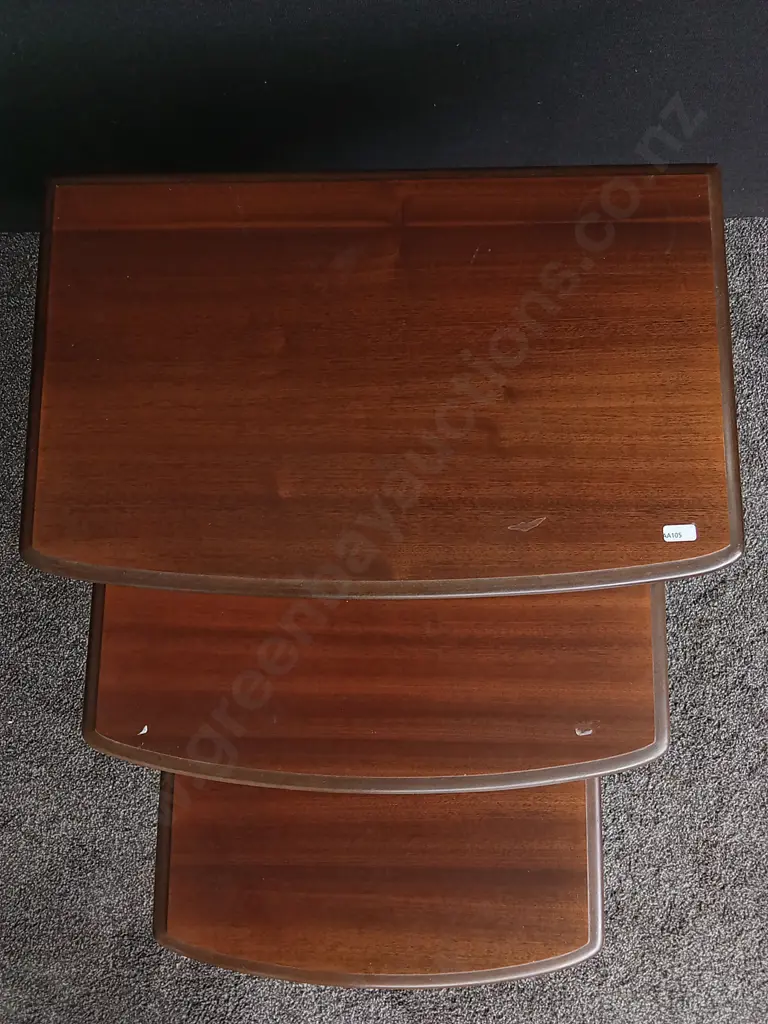 VINTAGE NESTING TABLES Image 1++