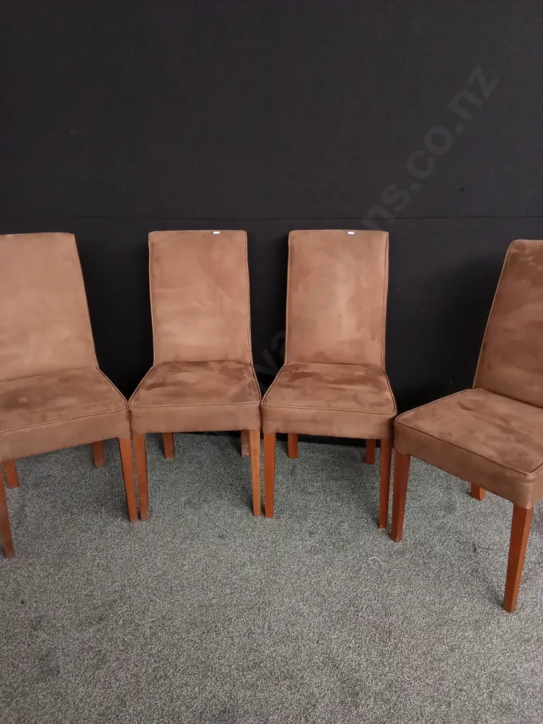 4 DINING CHAIRS BROWN VELVET Image 1++