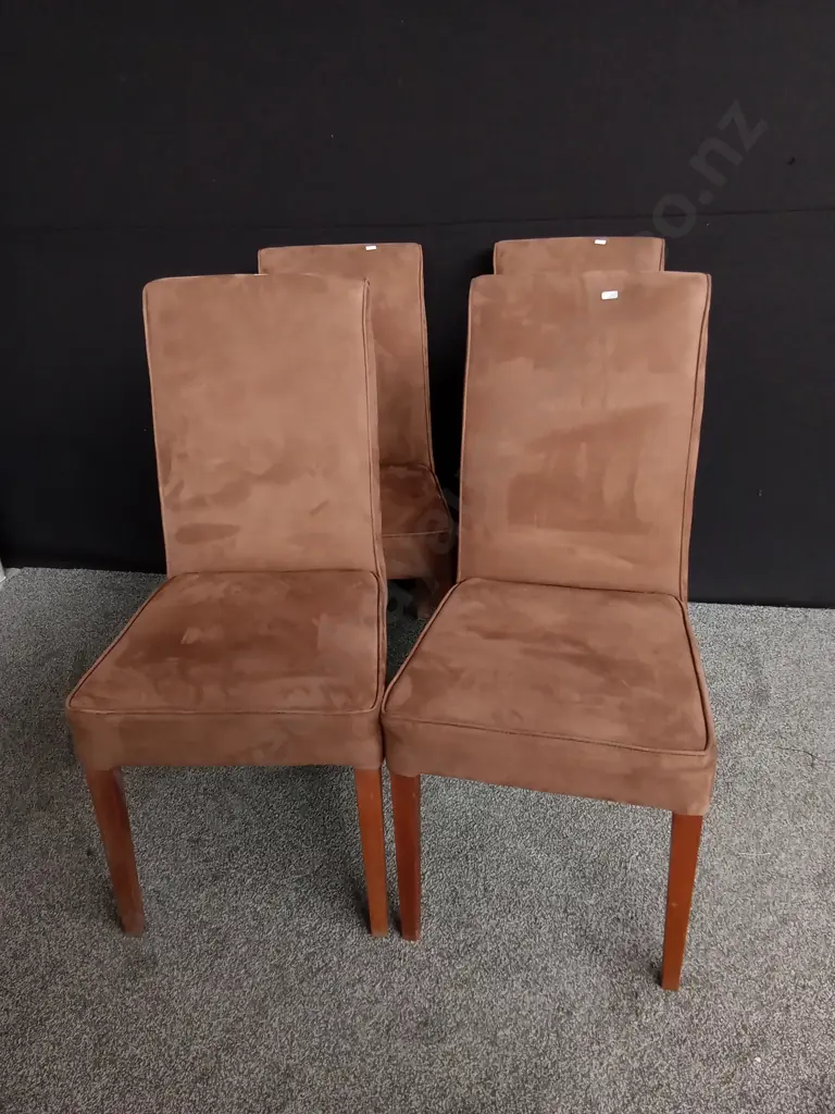 4 DINING CHAIRS BROWN VELVET Image 1++