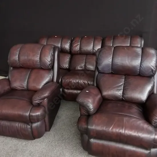 DARK BURGUNDY LEATHER LOUNGE SUITE, TWO RECLINING CHAIRS AND SEPARABLE THREE SEATER  SOFA