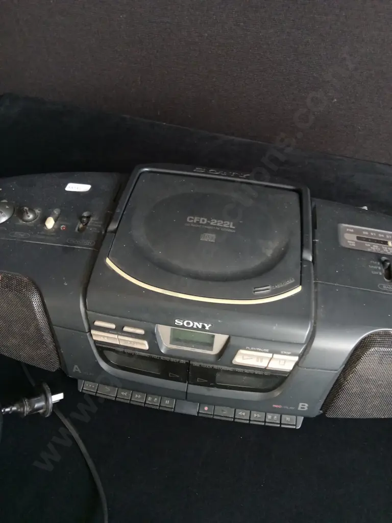 VINTAGE SONY STEREO CASSETTE BOOMBOX Image 1++