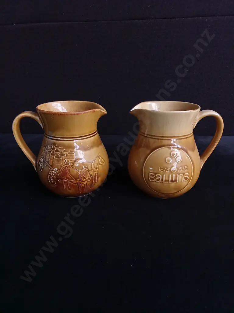 3 PIECES CERAMIC JUGS Image 1++