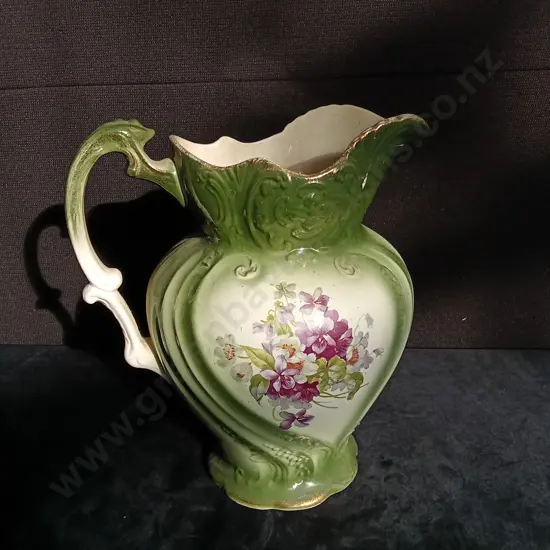 VINTAGE PORCELAIN WASH BASIN PITCHER